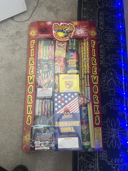I wanna blow shit up&hellip; welcome to FL mutha fukkas&hellip; https://t.co/2Lk5h6cLRS