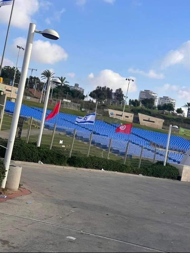 MoniaAbid2's tweet photo. علم "إسرائ ي ل" يرفرف إلى جانب علم تونس.. بركات الضب وسلملي على التطبيع خيانة https://t.co/I49ugJy1h6