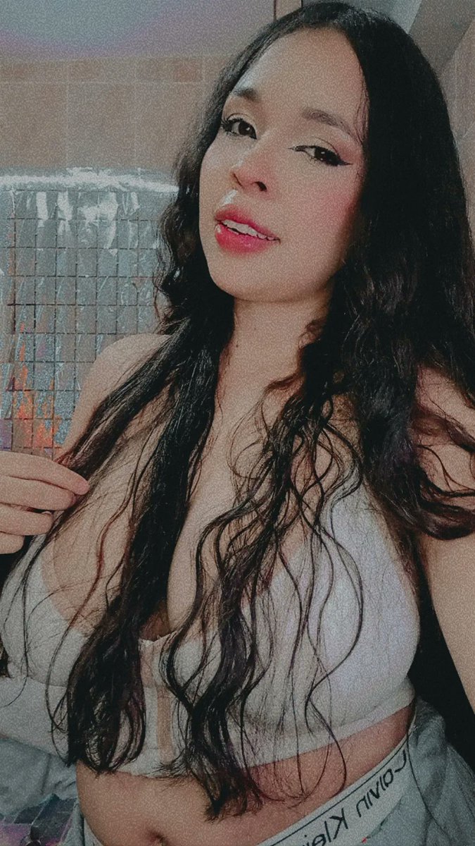 _Lananyoficial's tweet photo. 💋💋 https://t.co/9WAW2F93ny
