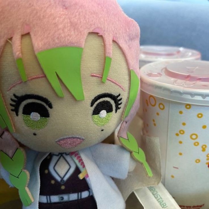 Mitsurilover10's tweet photo. ♡☆I wish I had this type of Mitsuri Plushy ･ﾟ･(｡>ω<｡)･ﾟ･☆♡
○
○
○
○
#mitsuri #Mitsuri #MitsuriKanroji #plushy #DemonSlayer #DemonSlayerSeason3 #DemonSlayermeme https://t.co/aPlMoANnFj