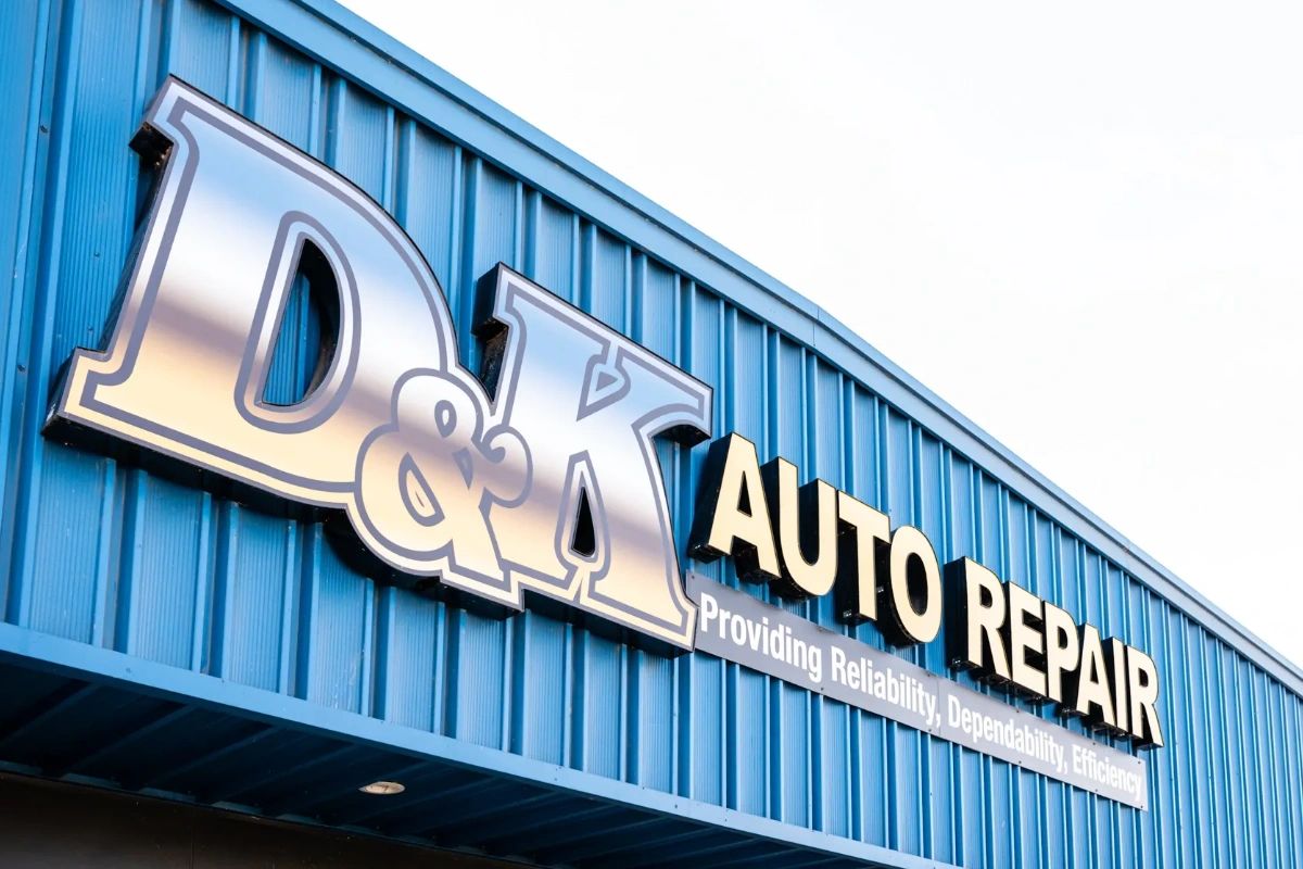 DandKAutoRepair's tweet photo. A dirty air filter can decrease fuel efficiency and cause engine problems. Our team at D&amp;K Automotive Repair can help you with all your car maintenance needs, including air filter replacements. #CarMaintenanceTips #DKAutoRepair #AntiochCA https://t.co/OcfAqW9EjI