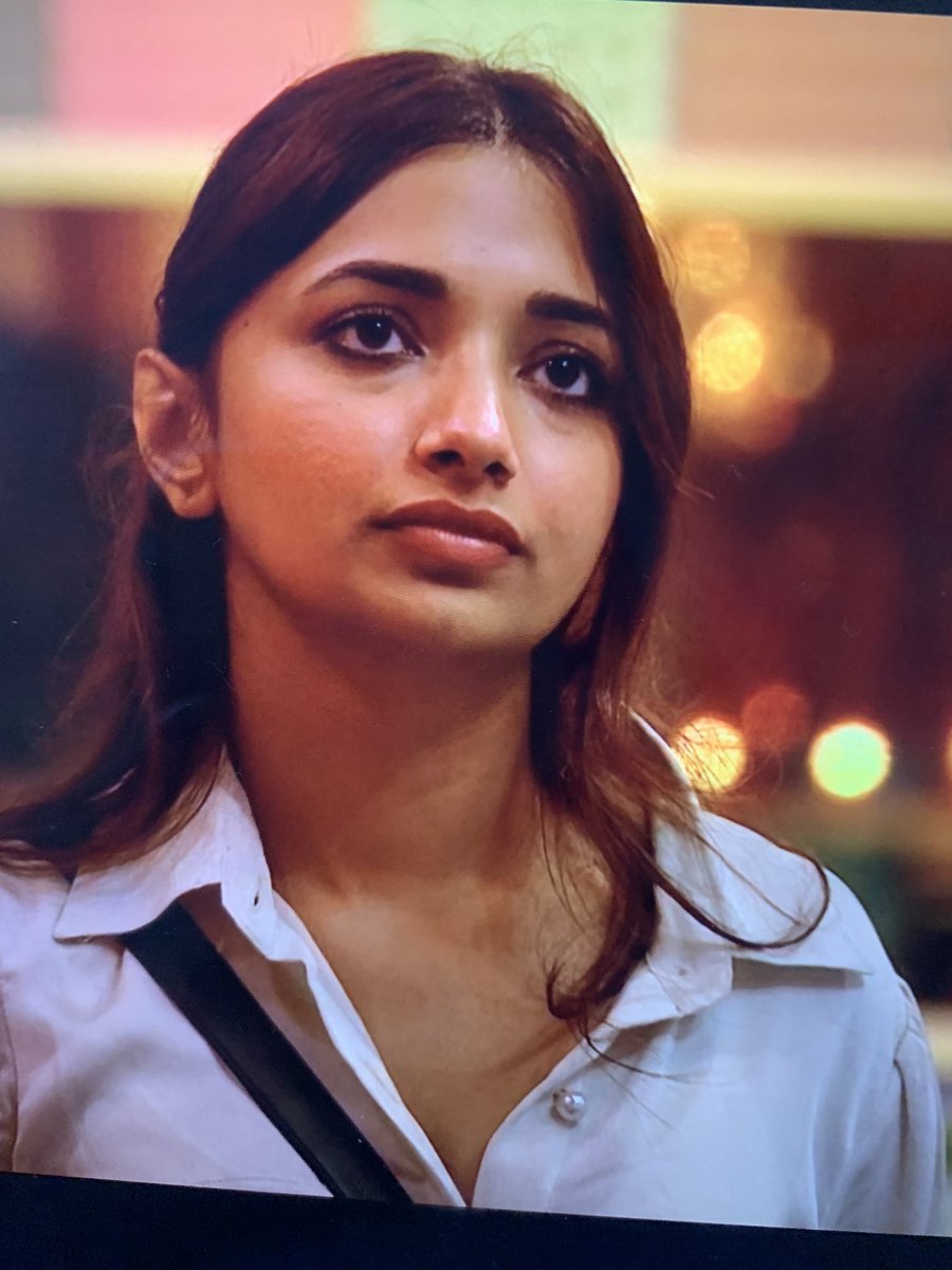 NumberdarMoond's tweet photo. Who is Strongest among Manisha and Jiya ?

Like for #JiyaShankar
RT for #ManishaRani

#BiggBossOTT #BiggBoss #BiggBossOTTSeason2

Like.                            RT. https://t.co/agLVkkBUCf