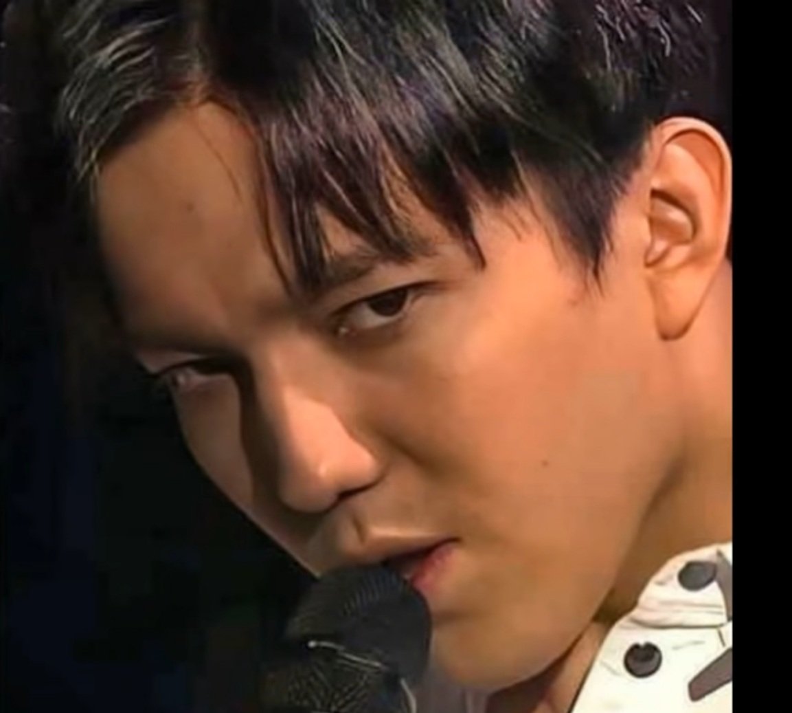 Nina58905472's tweet photo. @JenS08771805 DIMASH BEST MUSIC 

#OmirByDimash 
#DimashQudaibergen 
#bestsinger 
#Kazakhstan
Для Димаша нет ничего невозможного - профессионал в каждом звуке https://t.co/MkaYUJdrvT