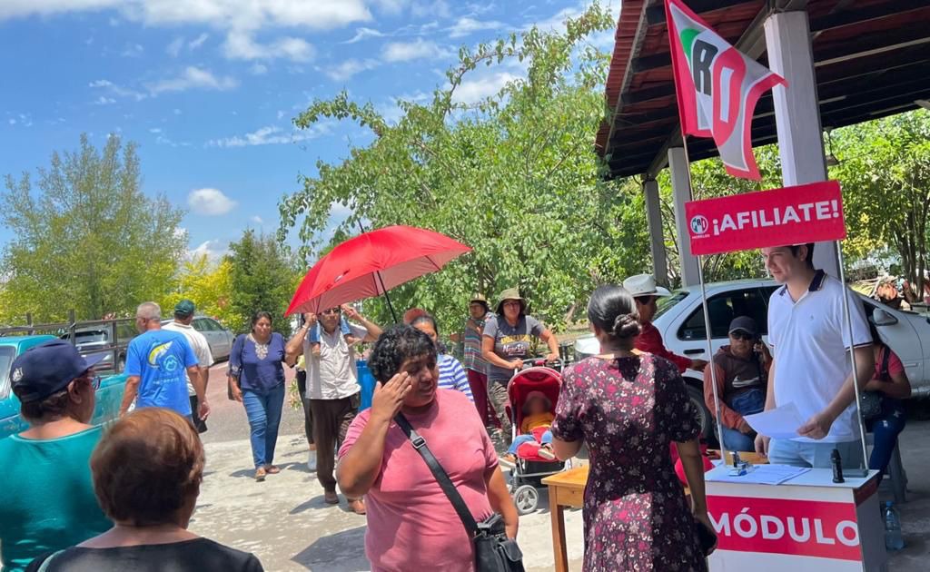 PRI_Nacional's tweet photo. Gracias a nuestra militancia de #Morelos que participó activamente en esta Jornada Nacional de Afiliación, su trabajo reafirma la vocación territorial de nuestro instituto político.

¡La familia priista sigue creciendo en todo México!

#YoMeAfilioAlPRI https://t.co/197VTWgoM9