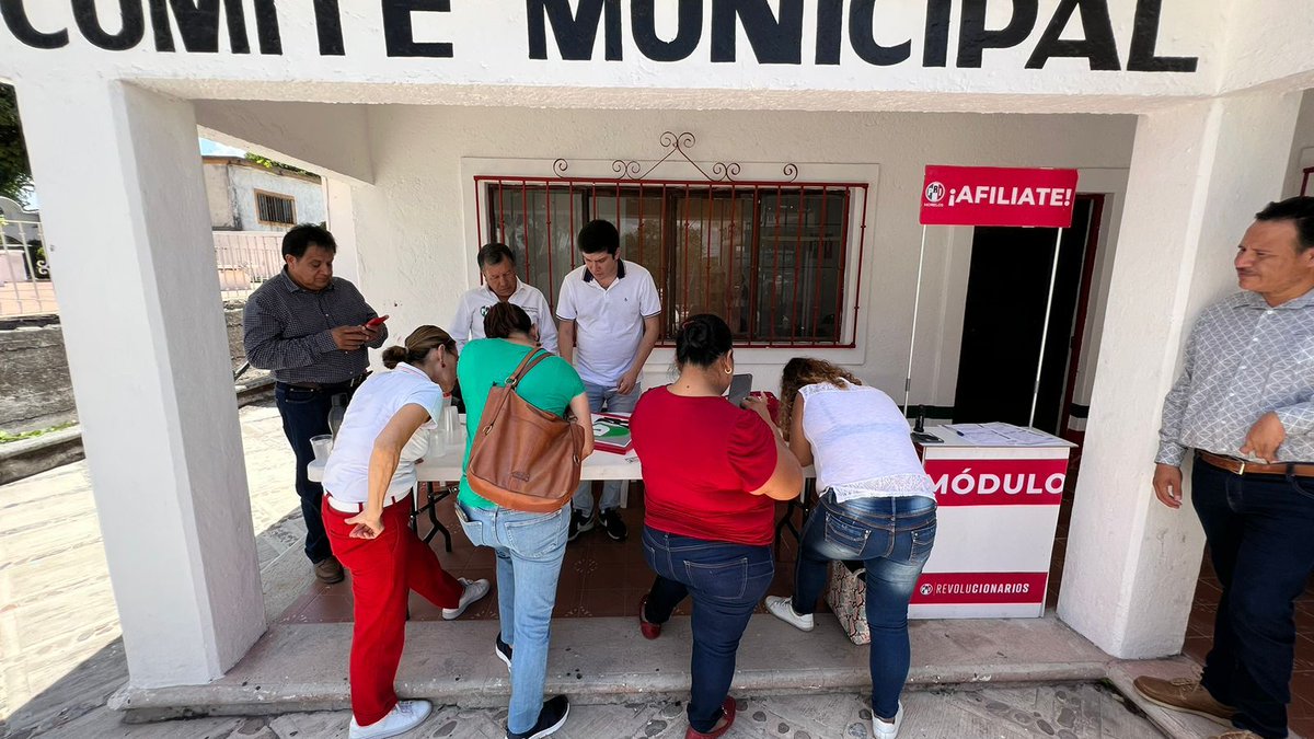 PRI_Nacional's tweet photo. Gracias a nuestra militancia de #Morelos que participó activamente en esta Jornada Nacional de Afiliación, su trabajo reafirma la vocación territorial de nuestro instituto político.

¡La familia priista sigue creciendo en todo México!

#YoMeAfilioAlPRI https://t.co/197VTWgoM9