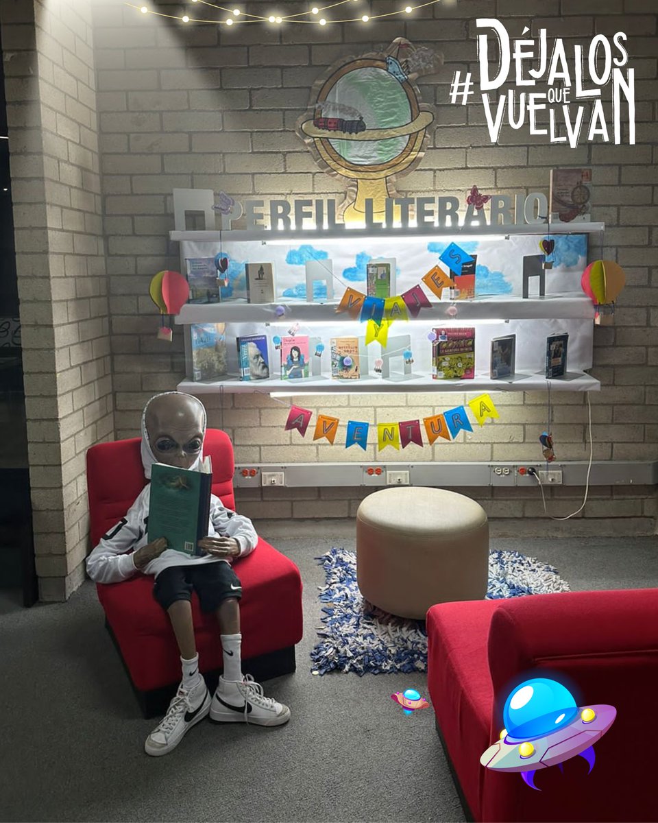 BibliotecasMed's tweet photo. Hasta Chulito Drokpa que es de otro planeta regresa los libros que presta a tiempo, y tú, terrícola, sigues sumando días con los tuyos vencidos😒, qué falta de flow sinceramente. #DéjalosQueVuelvan https://t.co/v2jx6ewA3P