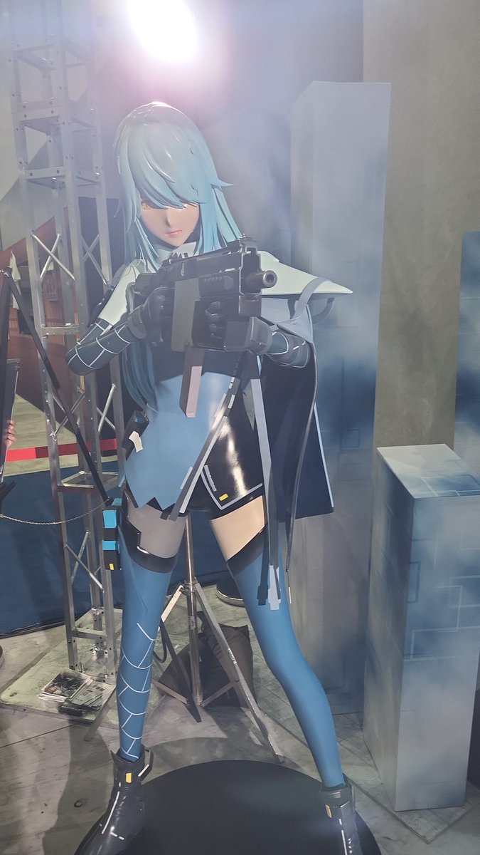ReploidSham's tweet photo. Today I'm standing around at Snowbreak... looks interesting. The character design scratches an itch. Gameplay is promising and SMOOTH. I look forward to scratching the shooter itch. #sczax https://t.co/cH2ygBKbhk