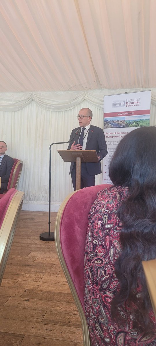ToniHarrison's tweet image. Honoured to join #ecodev professionals at the HoLs to celebrate @theIED&apos;s 40 years of leading this crucial sector. Energised by @tomstannard, @GregClarkMP and @_judithblake&apos;s speeches on our collective mission to grow recognition &amp;amp; impact of the sector. @oxinnovation #thanksIED