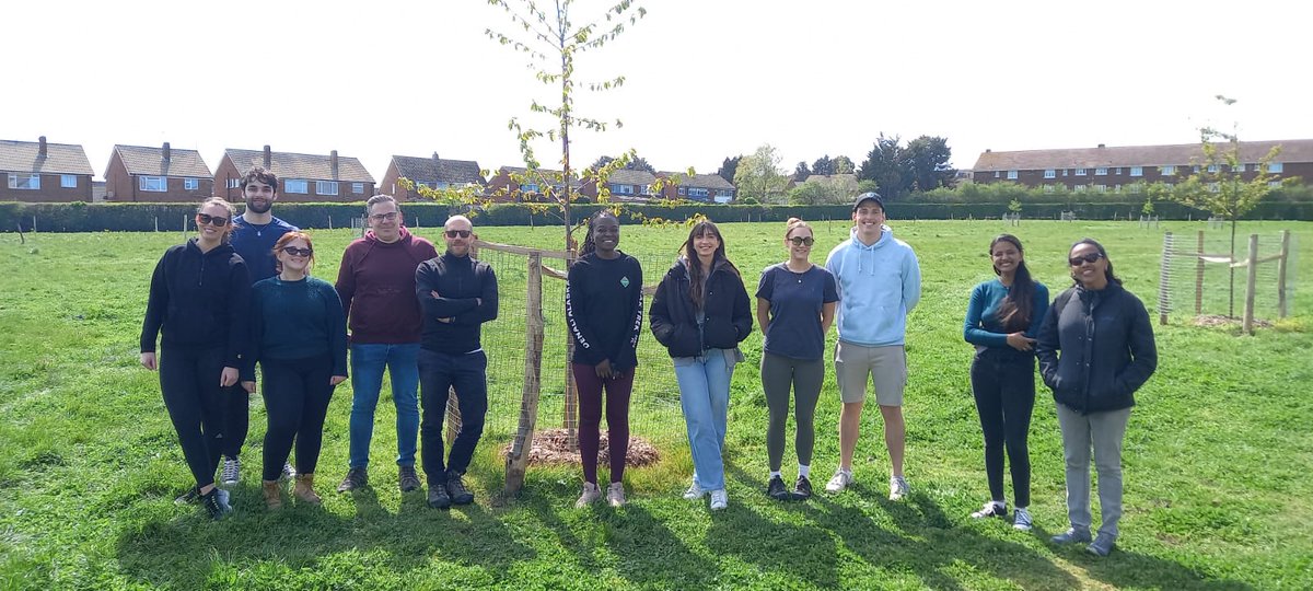 Thank you to the team from @FTI_EMEA who came along to Holmescroft Open Space to help repair 11 loose tree cages to better protect the heavy standards we planted! 🌳