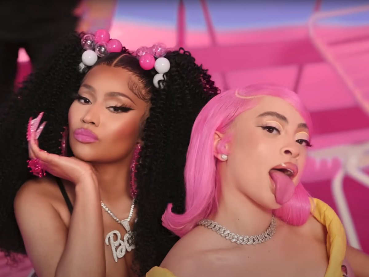 chartdata's tweet photo. Ice Spice ties Morgan Wallen as the artist with the most new top 10 hits on the Hot 100 in 2023 (4):
#2 Karma with @taylorswift13
#3 Boy's A Liar with @pinkpantheress2
#4 Princess Diana with @NICKIMINAJ
#7 Barbie World with Nicki &amp; AQUA https://t.co/mw98TRlZcU