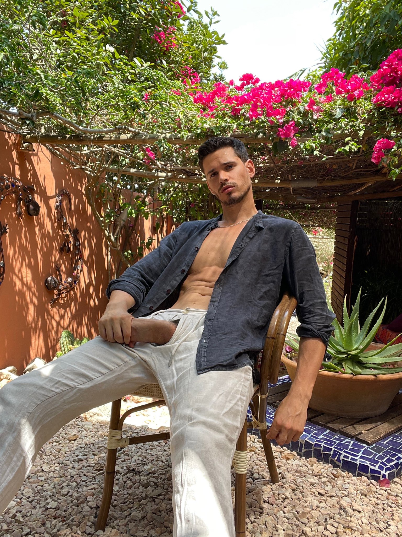 Doctor Marc Rose on X: Your breakfast sausage for your workout at the gym  is served #fitness t.coULDbMGeWK5 t.coN19fHUm8dW  X