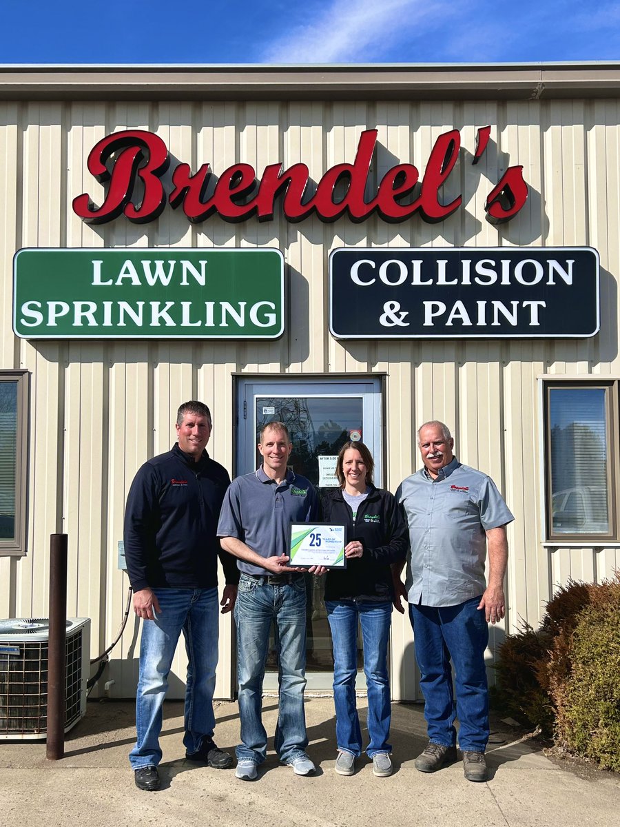 bismancedc's tweet photo. THANK YOU to Brendel's Collision & Paint for 2๏ธโฃ5๏ธโฃ YEARS of membership & support of the Chamber EDC! #MemberAnniversary #BismarckMandan https://t.co/5iTx5uOTrt