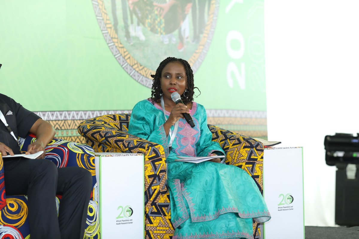 CKyobutungi's tweet photo. I think I'll go with the #APHRC20 #DakarEdition outfits 🔥🔥🔥🔥🔥🔥
It could have been the lighting though 🤔🤔
#WeAreAfrica
#IamAPHRC https://t.co/RGMjPVceCz