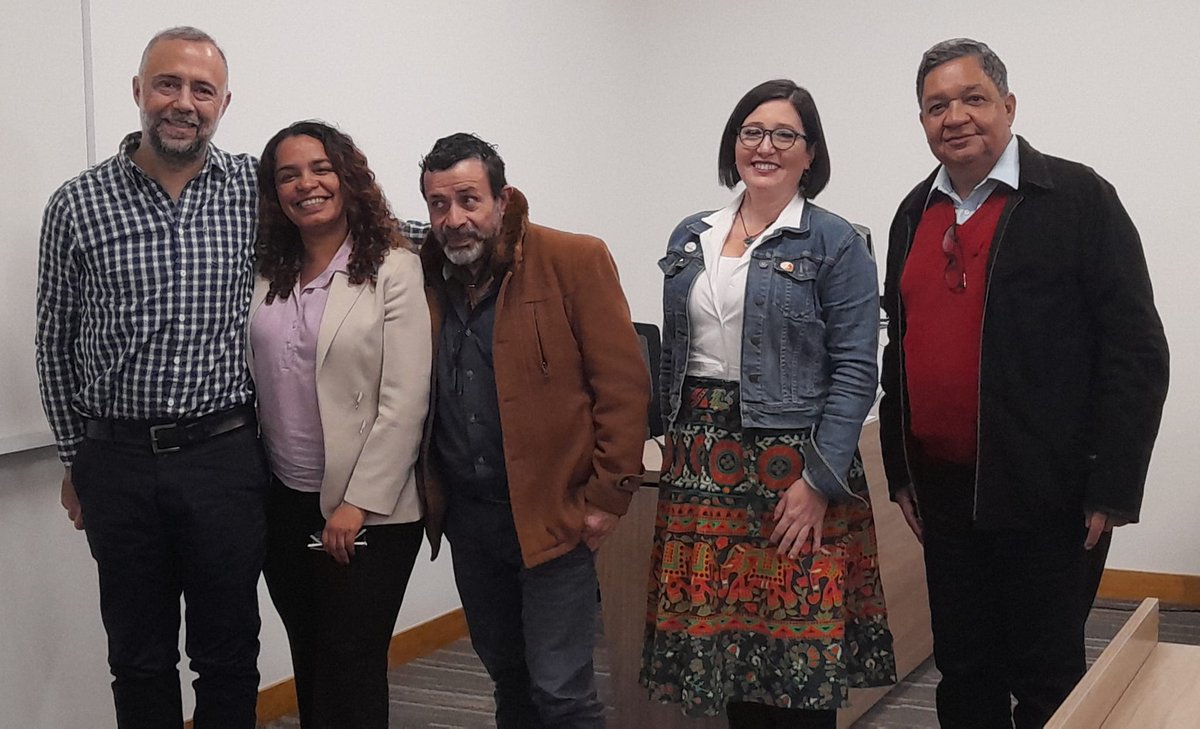 #AméricaLatina | Durante el Seminario Internacional: Medios Comunitarios y libertad de expresión en América Latina y el Caribe, AMARC ALC, <a href="/SIGNIS_ALC/">SIGNIS_ALC</a> y <a href="/ALWacc/">WACC América Latina</a> coincidimos para generar sinergia a nivel regional y fortalecer nuestras redes, junto con los amigos de <a href="/Observacom/">OBSERVACOM</a>.