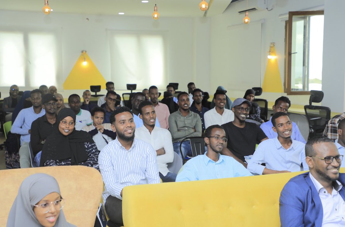 <a href="/UNIDOSomalia/">UNIDO Somalia</a> officially launched a three days bootcamp funded by <a href="/EU_in_Somalia/">EU Delegation Somalia</a> Somalia Business Incubators Project with <a href="/SIMADiLab/">SIMAD iLab</a> <a href="/iRiseHub/">iRise Hub</a> and <a href="/HarHub/">HarHub</a> where 180 candidates will receive training and deliver their business pitch for a chance to be selected for the first Cohort.