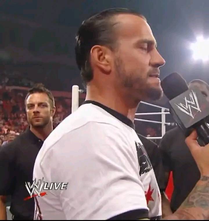 Wrestlelamia.com tweet media