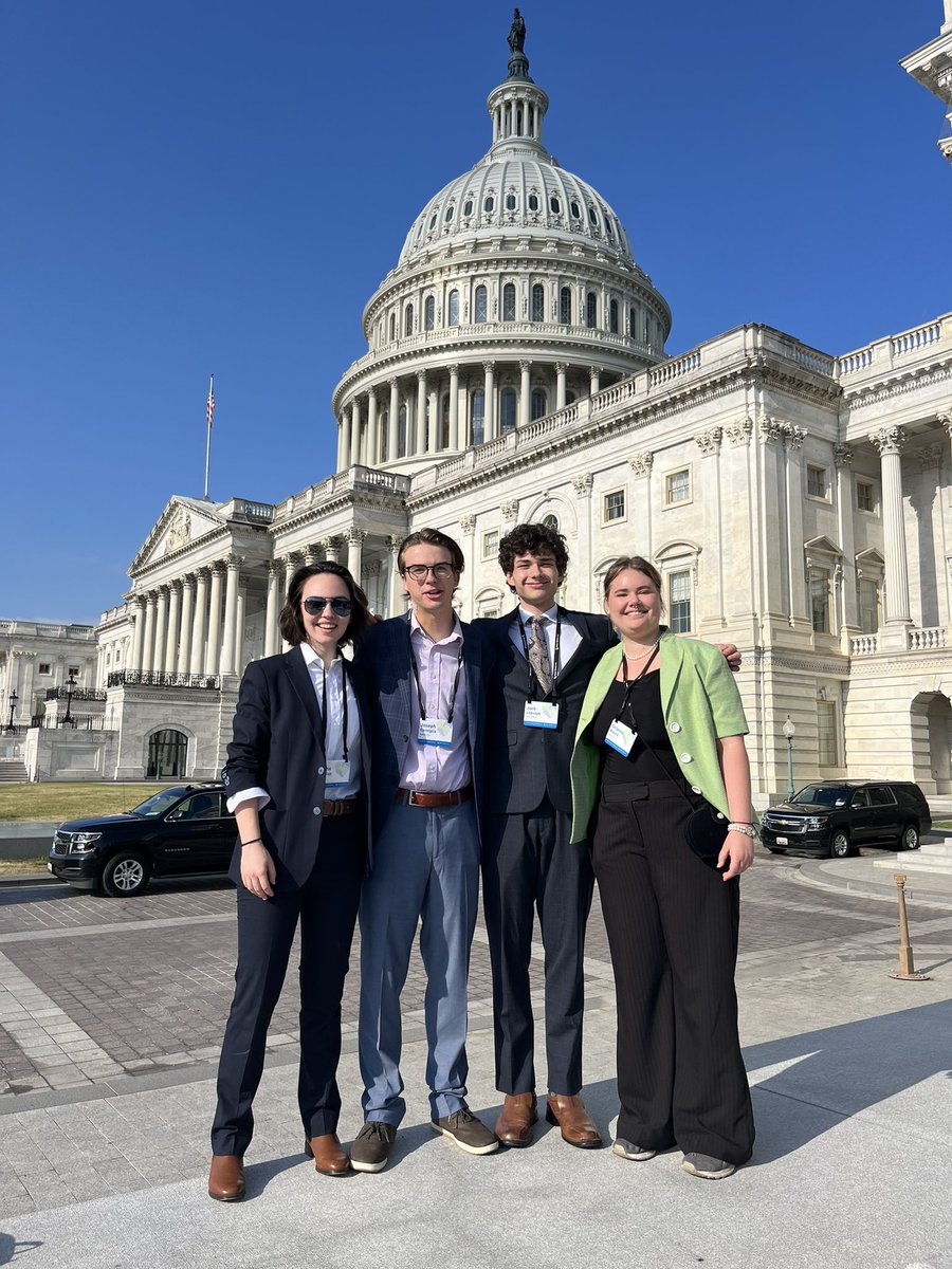 ccl_umich's tweet photo. Last month, a few of our CCL-ers had the opportunity to attend the @citizensclimate National Conference in Washington DC! They had the chance to learn about and lobby for pro-climate policies like the carbon fee and dividend. We are so proud! 🌎🌳 https://t.co/dydq4bBrOw