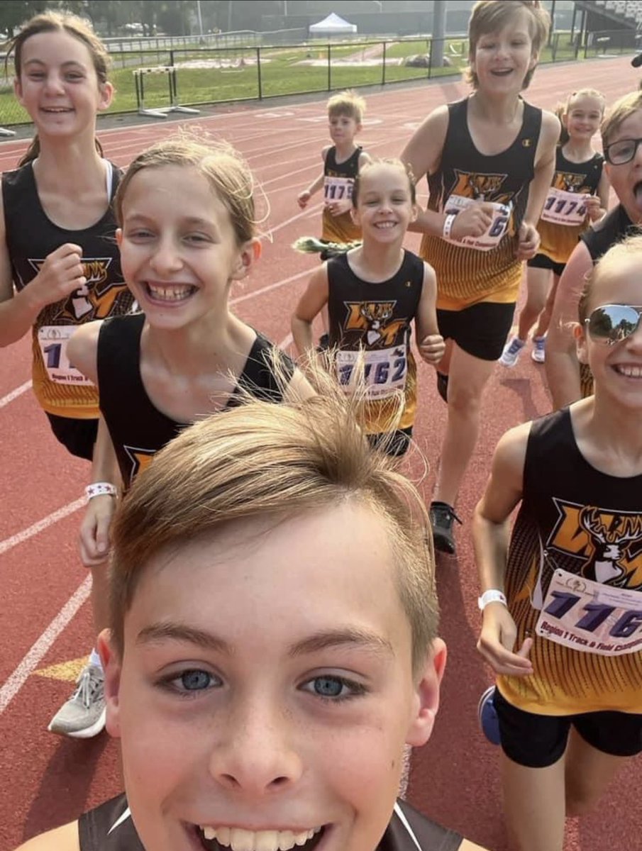 My other family! Hungry for Region 1
Medals! <a href="/jr_highlander/">Jr. Highlander Track Club</a> <a href="/AAUTrackNField/">AAU Track & Field</a> <a href="/TrackBarnGuy/">I ❤️ My #Trackbarnfamily</a> <a href="/trackbarn/">TrackBarn</a> #wefastfast #nooneworlsharder <a href="/Bleslie_22/">Brian Leslie</a>