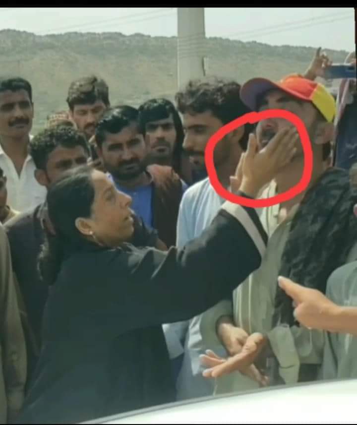BalachAmeen's tweet photo. @aghabnp  @BNPQta
محترم اگر آپ کو یہ جگہ حب چوکی دکھائی دے رہا ہے یہ آپ کی مجبوری ہے دفاع کرنا ہوگا  کیونکہ مسلہ مکان پانی کا نہیں چار معصوم جانوں کا ہے ؟
 لیکن بلوچستان کے لوگ لندن و فرانس میں تو نہیں رہ رہے کہ انہیں اپنی علاقوں کی پہچان نہ رہے ؟ https://t.co/m904ymRZEL