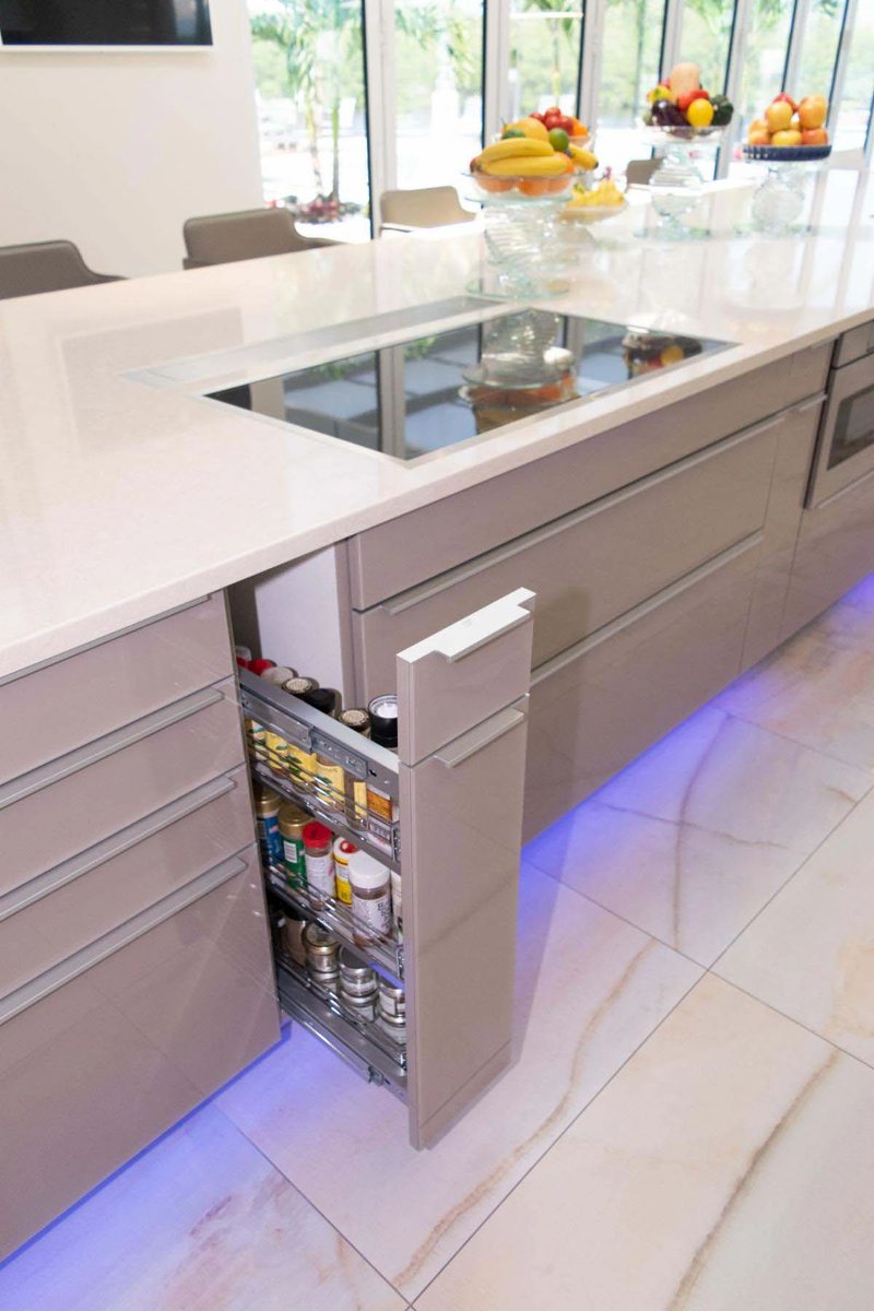 PoggenpohlFW's tweet photo. We don't just make beautiful cabinets-- we make dreams come true! What features would be essential in your dream kitchen? https://t.co/n8tQUzuj4Q