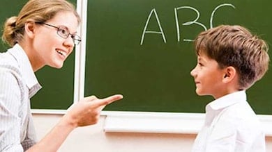 Gazali 'Sabır insana mahsustur. Hayvanlarda sabır yoktur. Meleklerin ise sabra ihtiyacı yoktur' der. Gazali'nin sözünün üstüne söz söylemek haddim değil ama Gazali atanmayan öğretmenlerin sabrını, çilesini görseydi, belki de sabırı yeniden yorumlardı
Allah'ım yetiş, görüyorsun!