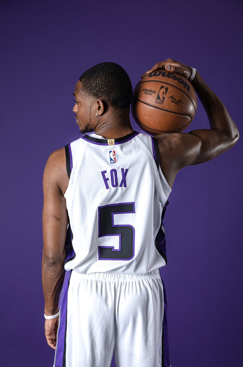 NBCSKings's tweet photo. 🚨 New Kings Uniforms 🚨

Thoughts on the new threads?? https://t.co/XY7o99gcoD