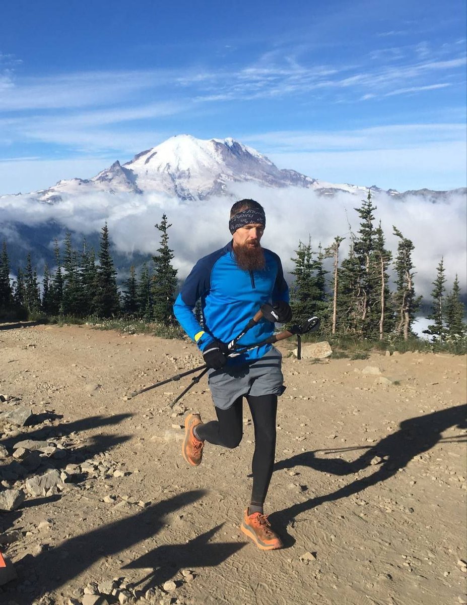 💪MEET THE TEAM: J Miles Lover of all things sport and fitness Former short track runner ⁃ 100m PB: 10.55 Boston Marathon qualifier ⁃ PB: 2:58 Current ultra runner ⁃ Completed 10+ ultras ⁃ Completed 3 marathons in a day three different times ⁃ Currently training