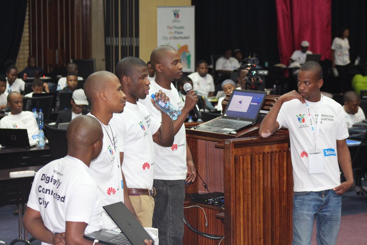 Geekulcha's tweet photo. 𝐏𝐇𝐎𝐓𝐎 𝐎𝐅 𝐓𝐇𝐄 𝐃𝐀𝐘 - 𝐒𝐞𝐩𝐭𝐞𝐦𝐛𝐞𝐫 𝟑𝟎, 𝟐𝟎𝟏𝟔

We hosted the @City_Ekurhuleni Municipality hackathon at the Alberton Civic Centre in Ekurhuleni. It was themed "Digitally Connected World."

#EMMHack #PhotoOfTheDay https://t.co/WirPVE3Ckd