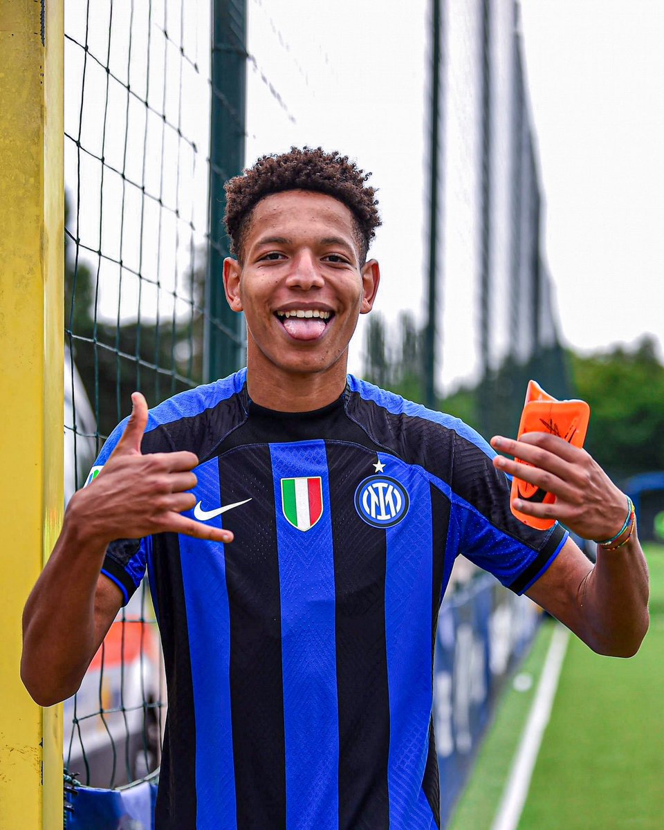 MattiaBarzaghii's tweet image. 🚨Escl. Situazione Sheriff #Kassama ⤵️

🔹Il difensore classe 2004, dopo essere arrivato all’#Inter dal #Monza in prestito secco (senza diritto di riscatto) ritornerà dai biancorossi.

🔹Dovrebbe svolgere la preparazione con il Monza, ma Chivu lo rivorrebbe per un altro anno.