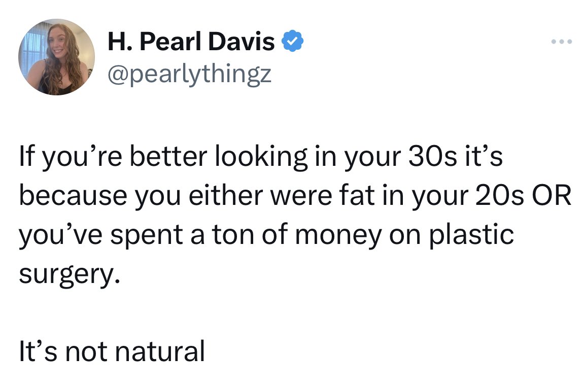 BernadineBlntly's tweet photo. Aging is not a bad thing. It’s a blessing. But you don’t change that much in a decade. You def don’t need plastic surgery (that’ll make you look older actually). Sometimes you’re underweight in your 20’s and gaining some is better/healthier. 🪷 https://t.co/C7cPvK2XqZ