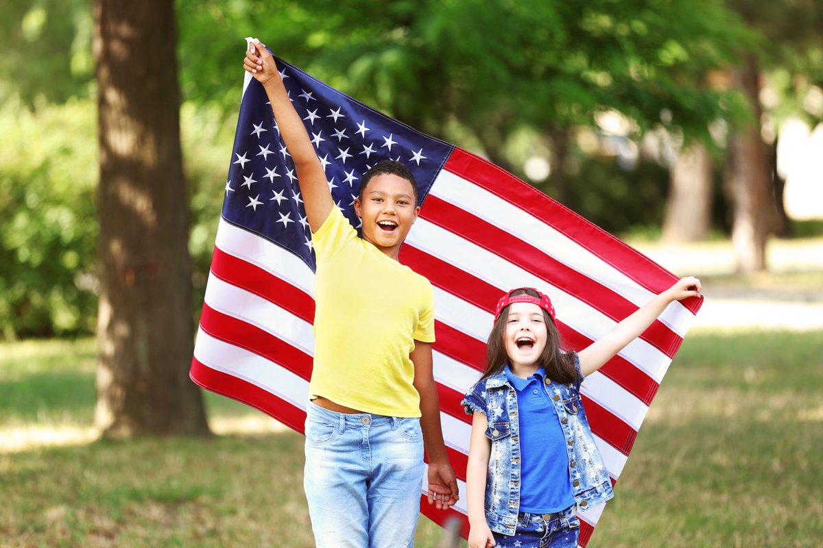 DiscoveryMap's tweet image. Happy Fourth of July from Discovery Map! 🇺🇸✨🚒

As we honor this historic day, we are so grateful for the community of locals and travelers throughout our US destinations that make up much of the Discovery Map community.

#FourthofJuly #Picnics #Parades #Fireworks #DiscoveryMap