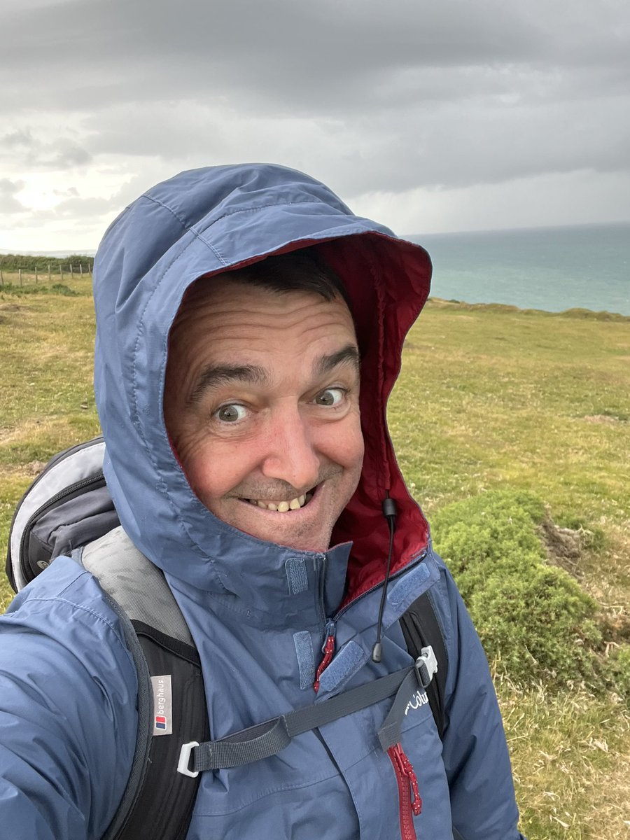 GedMcCannio's tweet photo. Nice little hike up to trefor seastacks until the sideways rain 😂😂🐾🐾!!! #treforseastacks #trefor #llynpeninsula https://t.co/JWrE4GDWp9