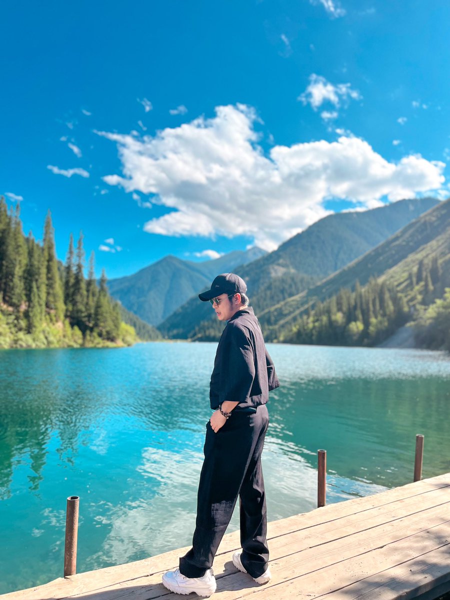 Jebe_10's tweet photo. This lake is good for the soul. β€οΈ
#kazakhstan #kolsay #kolsaylake #lake #amazing #mothernature #my3rdcountrytovisit #tomoreadventures #tomoretravel #KZ #quickvacay #centralasia #beautifulnature #bucketlistcheck #adreamcometrue https://t.co/zqgbja4Hia