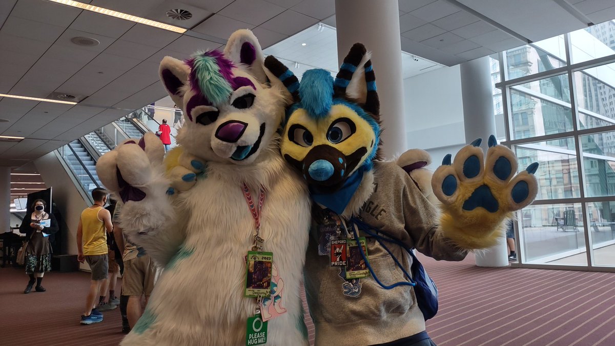 SoloCupKitty's tweet photo. Some pics I got with other suiters at #anthrocon! https://t.co/KFMdSsdxgX