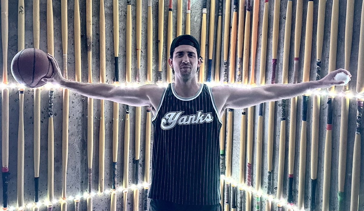 TheSWBL's tweet image. Makeup media session pics from @grantboyd and @sjbakula. @SWBL_Rockies @SWBL_Yankees #Season21