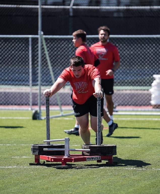 christian earls tweet media