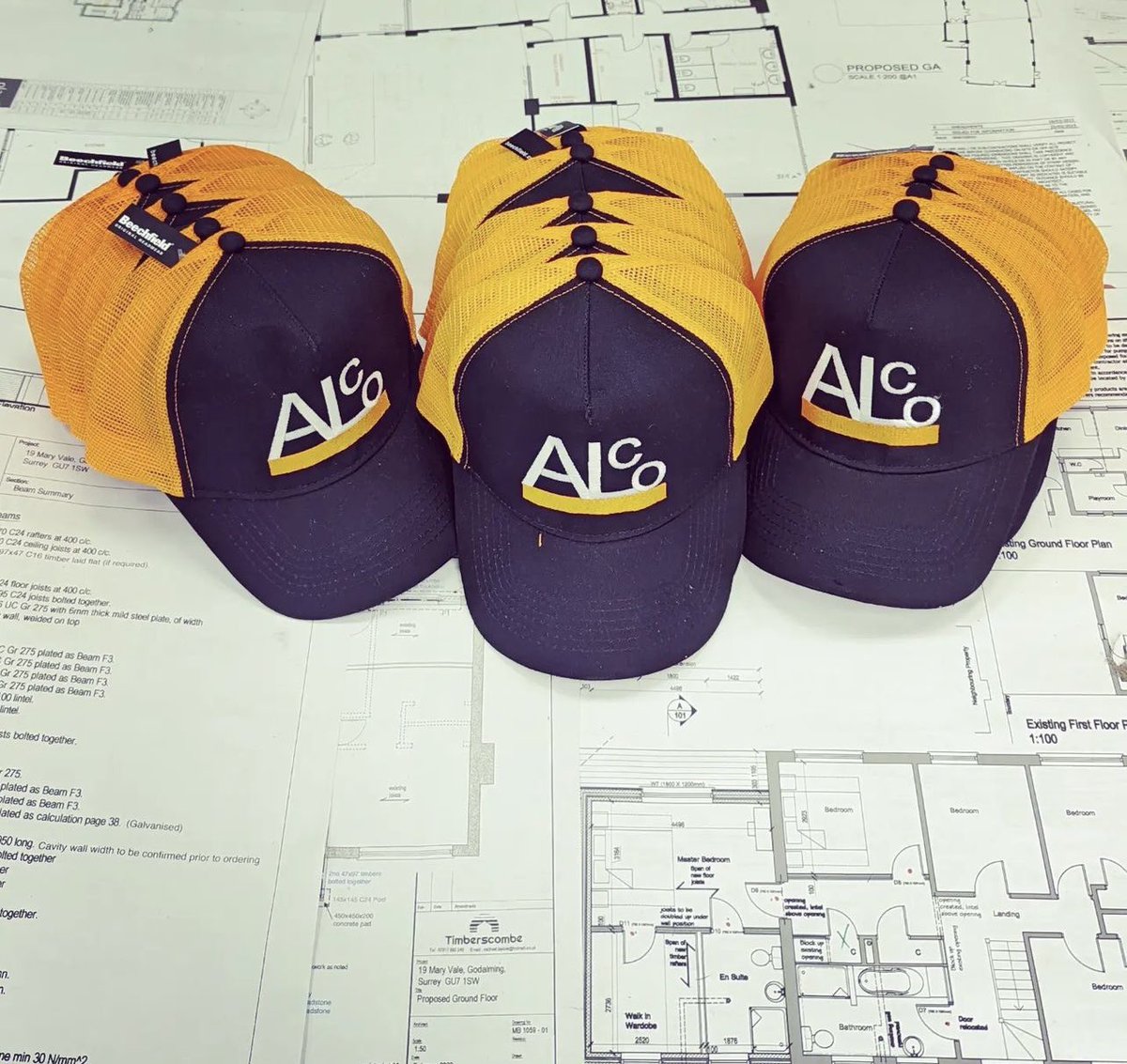 ALCoGroupUK's tweet photo. Vital sun protection PPE coming to a head near you 🧡
.
.
.
.
.
.
.
#ppe #sun #sunhat #alcoproperties #cap #team #staffuniform #uniform https://t.co/4deoTshI9L