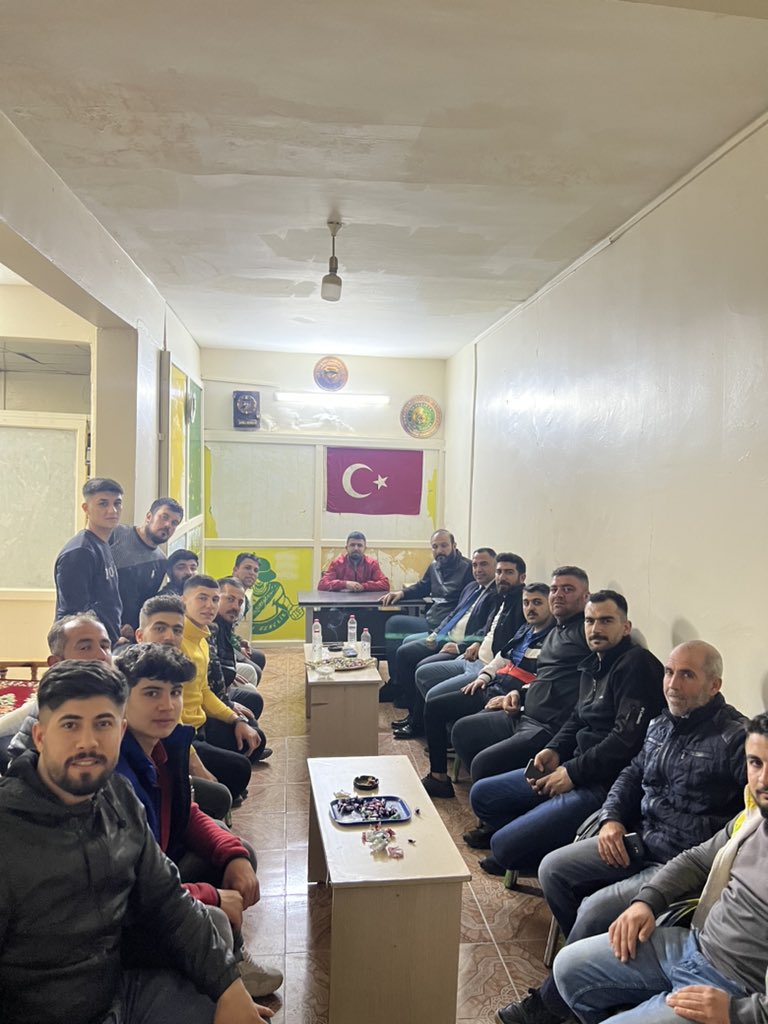 ismailReis6363's tweet photo. Şanlıurfaspor Kulüp Başkanımız Haçım İzol, 1. Lig için daha güçlü bir takım için transfer çalışmalarına devam ederken, yepyeni bir yönetimle de 2023-2024 planlamasını yakında bizlerle buluşturacak.
Şanlıurfa Başkan İzol'la Süper Lig'e hazırlanıyor.
Tesekkürler Başkan @hasim_izol https://t.co/jofzl8OcGc