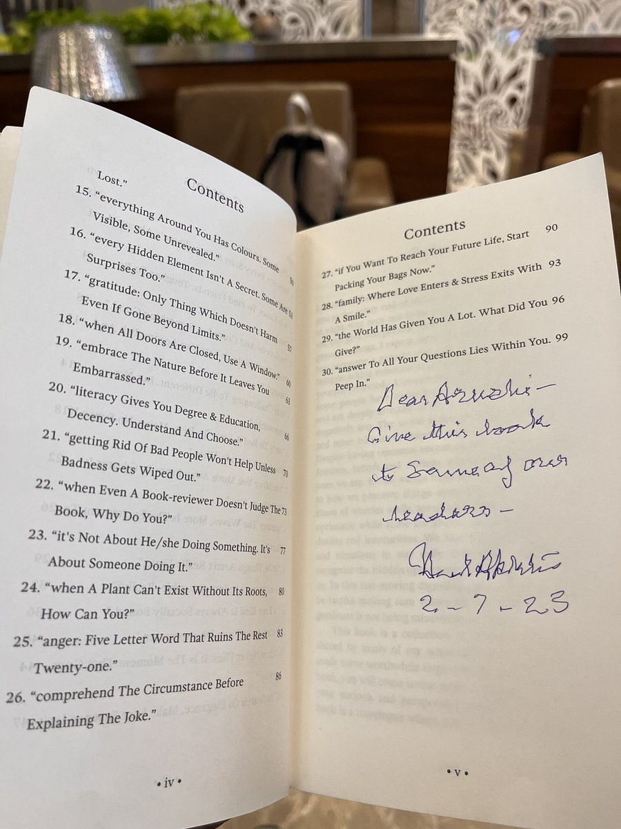 PennedIdeas's tweet photo. I’ve always been starstruck by his charisma and exceptional writing pieces, but yesterday, I was awestruck by his kindness! Got the blessings of one of the brightest stars in the field of writing @Javedakhtarjadu sir! 2-7-23♥️ https://t.co/74FMONTwPr