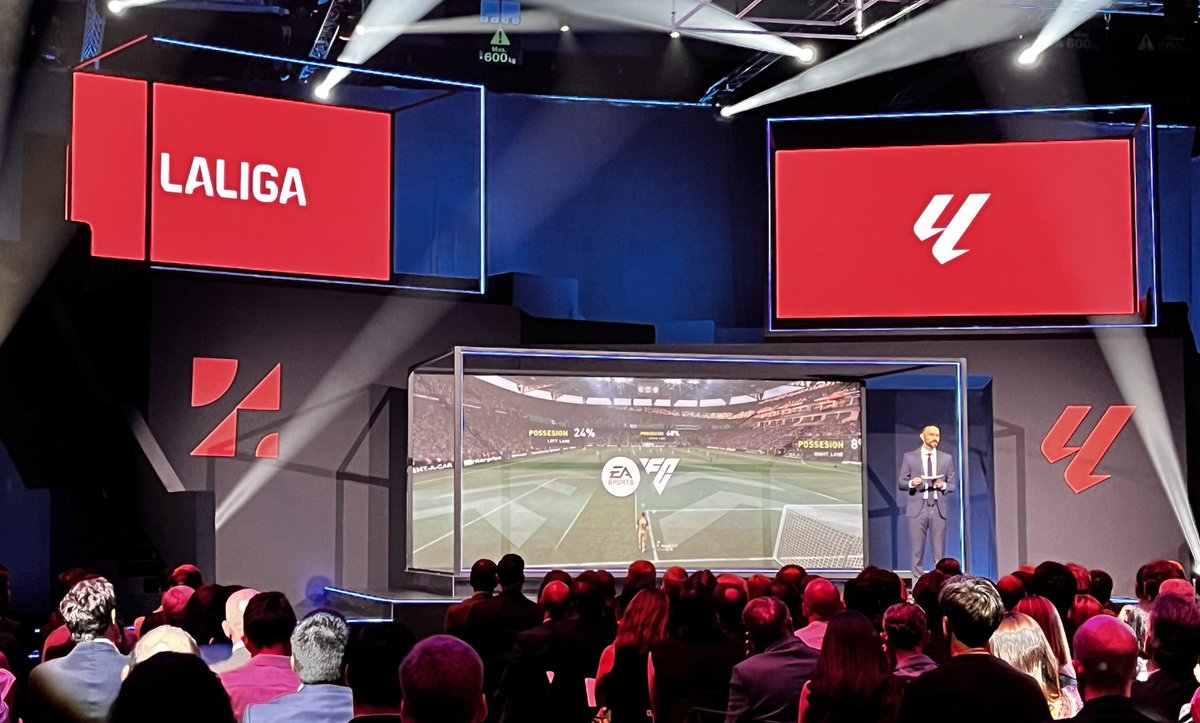 jacobich tweet media