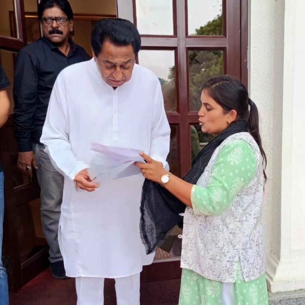 माननीय साहब से मुलाकात
<a href="/OfficeOfKNath/">Kamal Nath</a>
