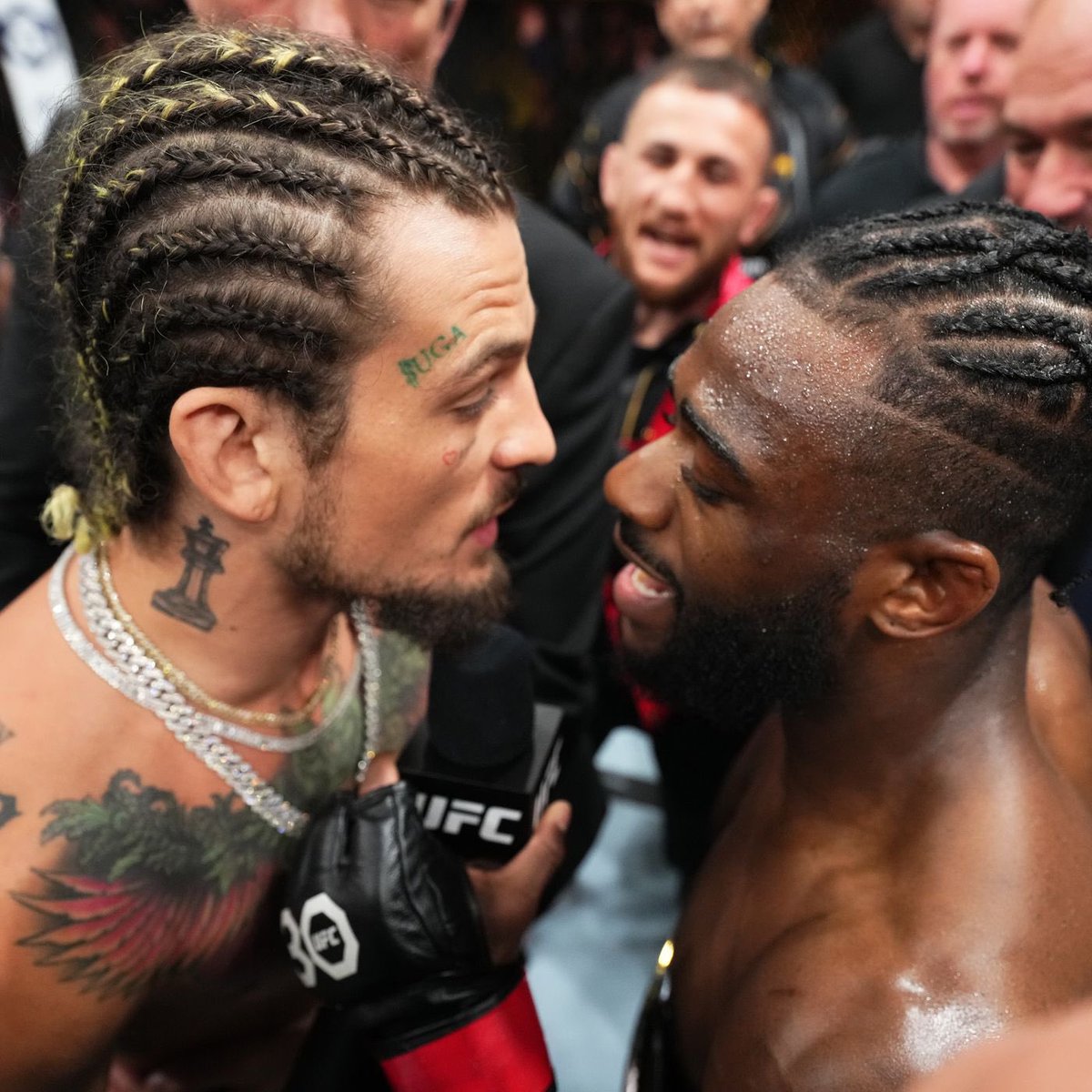 funkmasterMMA's tweet photo. .Interesting how all of the sudden @SugaSeanMMA has gone radio silent. I can’t wait to expose you for the entitled brat you are. No more handouts. Your time is up!
•
#GotYaJacket #SnapTheTwig #4TimeFunk #AndStill #TWS #UFC292 https://t.co/vqICasS6ZZ