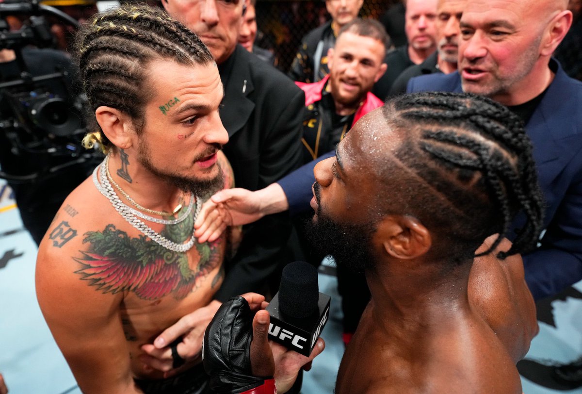 funkmasterMMA's tweet photo. .Interesting how all of the sudden @SugaSeanMMA has gone radio silent. I can’t wait to expose you for the entitled brat you are. No more handouts. Your time is up!
•
#GotYaJacket #SnapTheTwig #4TimeFunk #AndStill #TWS #UFC292 https://t.co/vqICasS6ZZ