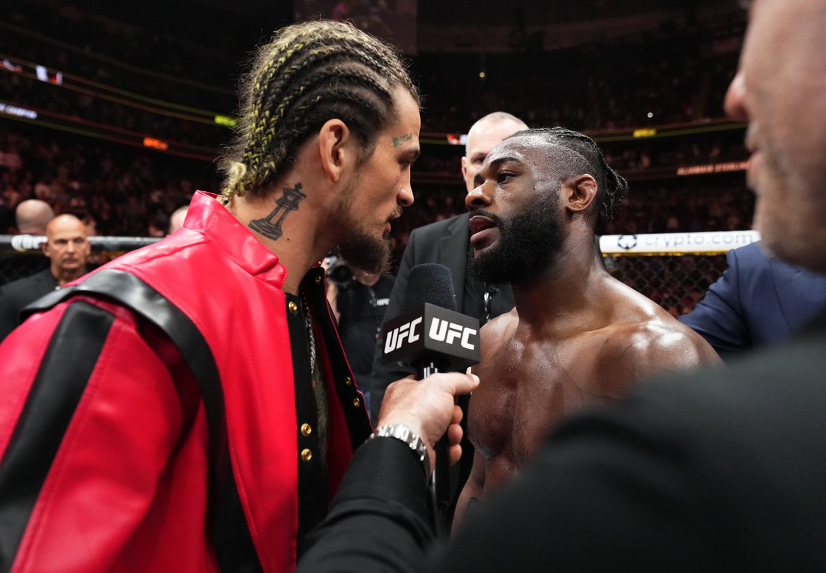 funkmasterMMA's tweet photo. .Interesting how all of the sudden @SugaSeanMMA has gone radio silent. I can’t wait to expose you for the entitled brat you are. No more handouts. Your time is up!
•
#GotYaJacket #SnapTheTwig #4TimeFunk #AndStill #TWS #UFC292 https://t.co/vqICasS6ZZ