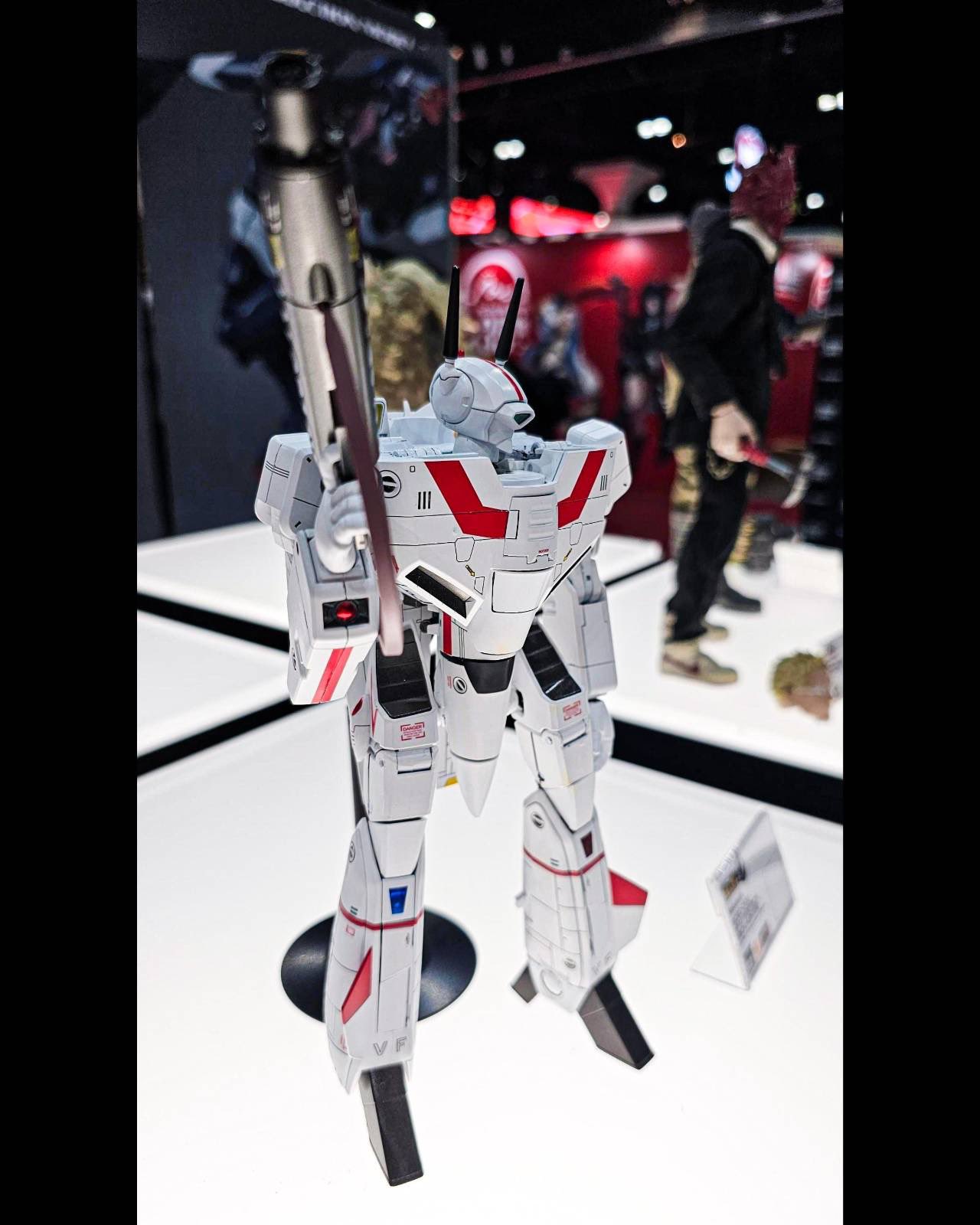 robotech-on-twitter-the-robotech-the-macross-saga-vf-1j-by