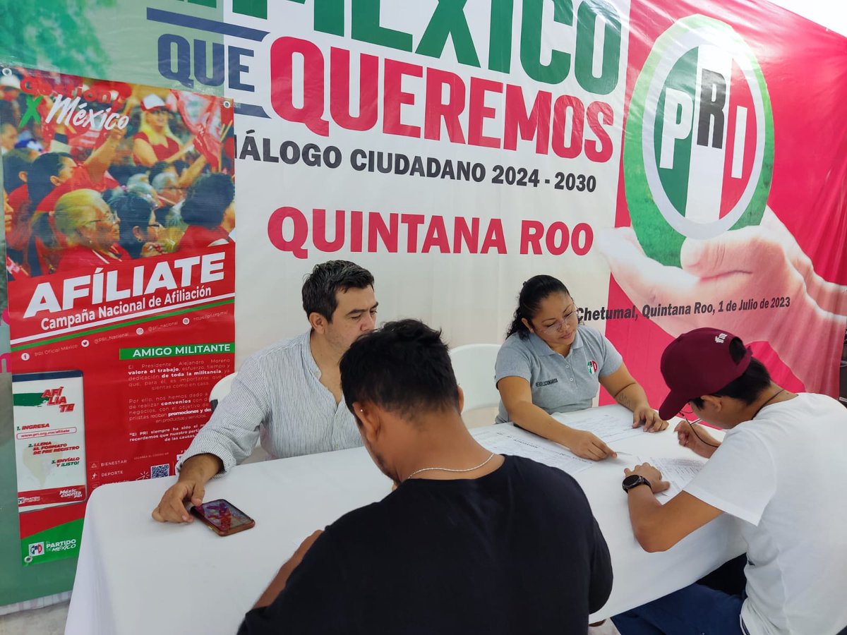PRI_Nacional's tweet photo. El PRI en #QuintanaRoo participó en la Jornada Nacional de Afiliación, en la que se sumaron nuevos militantes a nuestro instituto político; y se entregaron credenciales a priistas que refrendaron su militancia.

¡En este proyecto de país cabemos todas y todos!

#YoMeAfilioAlPRI https://t.co/zAR8bru08o