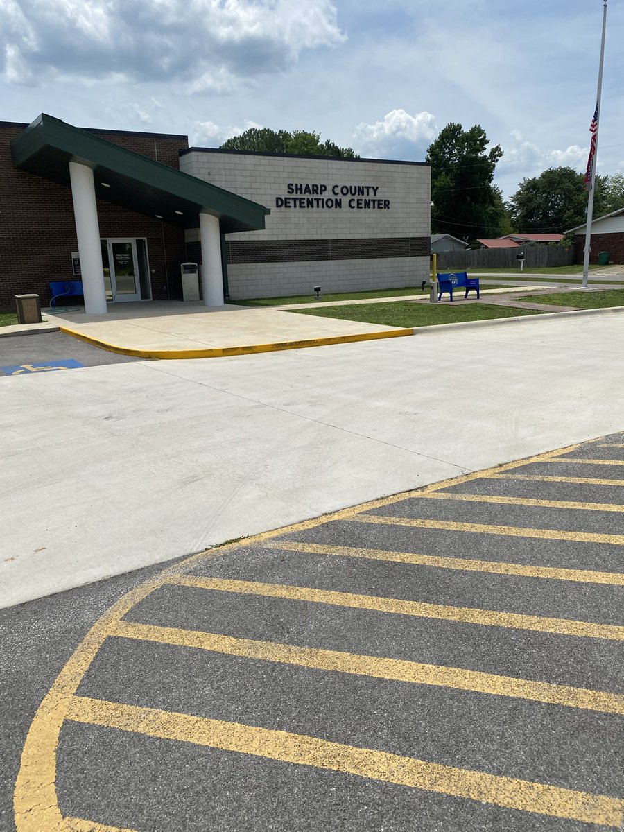 triplerbailbond's tweet photo. Super busy and hot 🥵 day of #bail here in Sharp County #arkansas 

We NEVER close >>> 870-257-2282 #weknowbail https://t.co/XHzmwRlUyo