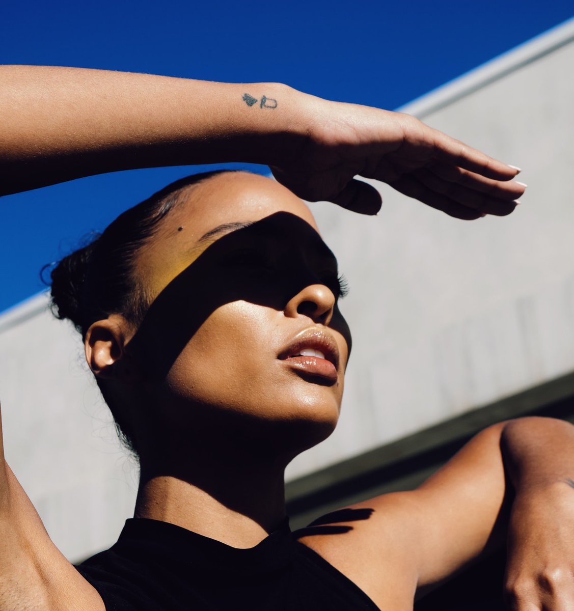 A trial in shadows, colors, and compositions. 📸