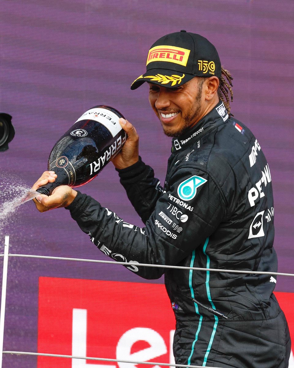 MercedesAMGF1's tweet photo. Last year at Silverstone. 😍 Who else would love to see Lewis on the podium this weekend! 👊 https://t.co/XLb3Bq7uIS