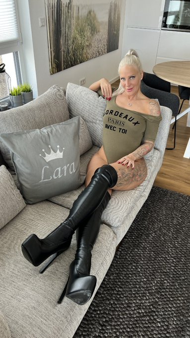 Kannst du mir bitte dabei behilflich sein, meine 🥾-Fessel zu l&ouml;sen? 😄 https://t.co/v6RNLp7Xfp<a href="/tag/photooftheday"class="tags"><span>#photooftheday</span></a><a href="/tag/fashion"class="tags"><span>#fashion</span></a><a href="/tag/sweet"class="tags"><span>#sweet</span></a><a href="/tag/food"class="tags"><span>#food</span></a><a href="/tag/lunch"class="tags"><span>#lunch</span></a><a href="/tag/amazing"class="tags"><span>#amazing</span></a>